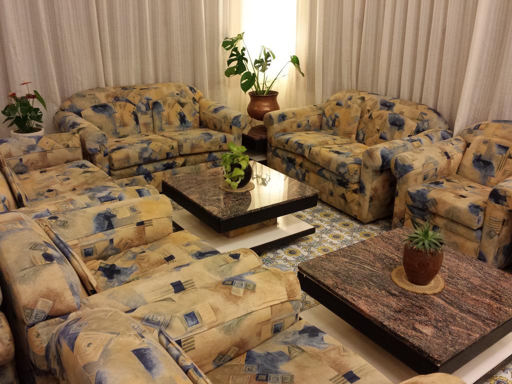 Hotel Paco Пьетра-Лигуре Экстерьер фото